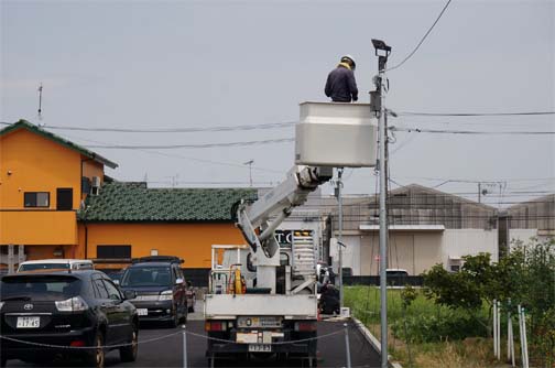 高所作業車を使った工事の募集